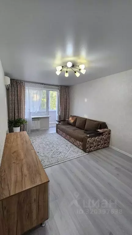 1-к кв. Крым, Красноперекопск 10-й мкр, 1 (29.9 м) - Фото 0