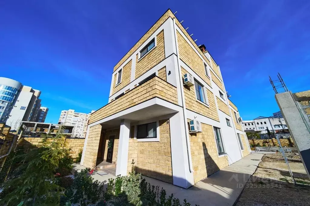 Дом в Севастополь ул. Героев Бреста, 98А (535 м) - Фото 1