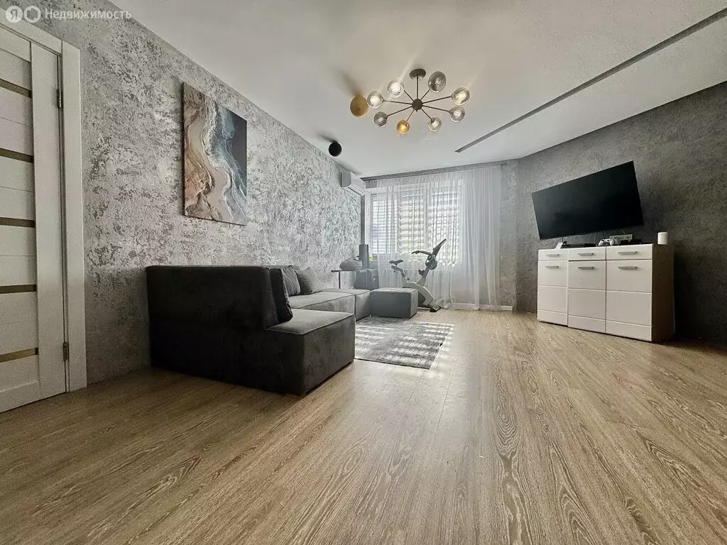 2-комнатная квартира: Хабаровск, улица Демьяна Бедного, 14 (69.5 м) - Фото 1