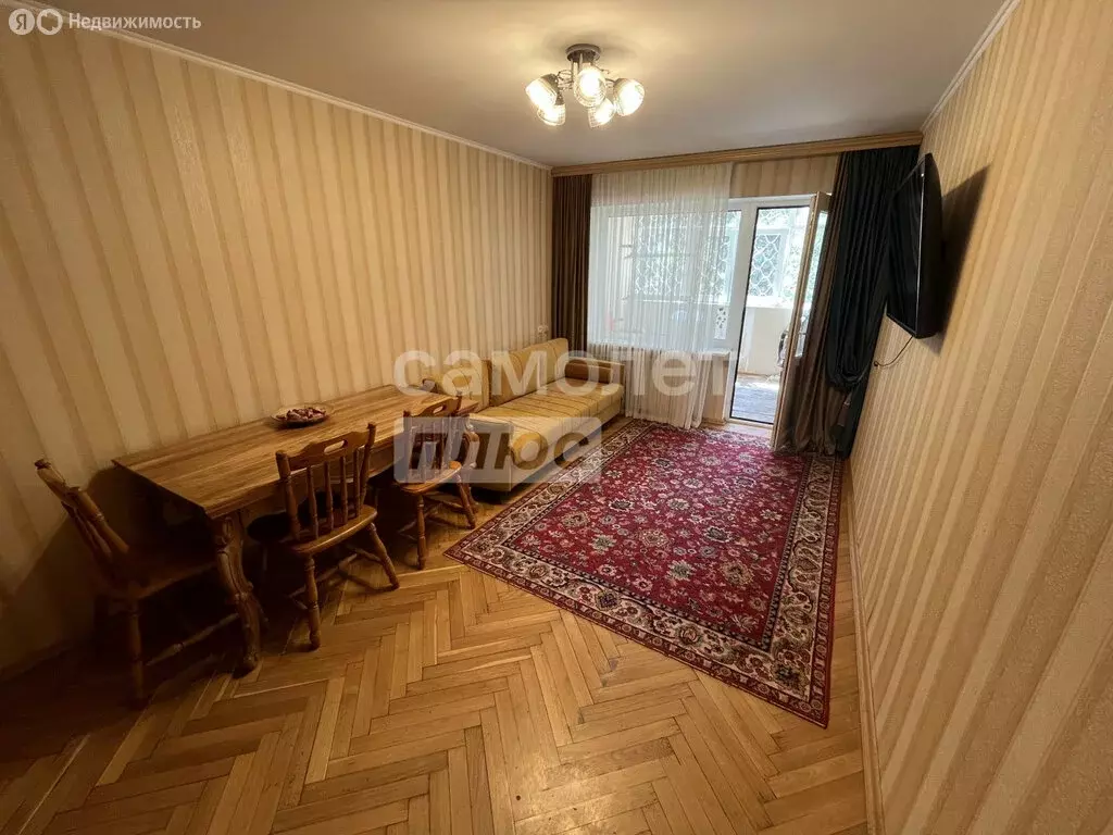 3-комнатная квартира: Туапсе, Новороссийское шоссе, 4/1 (62 м) - Фото 1