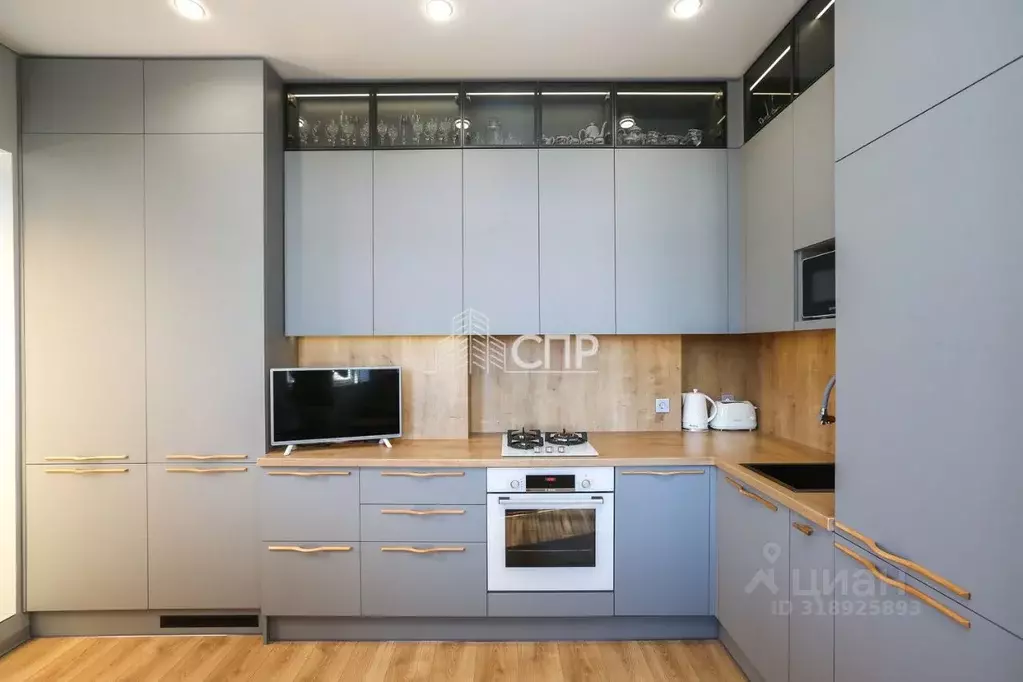3-к кв. Калининградская область, Калининград Курортная ул., 87 (91.0 ... - Фото 1