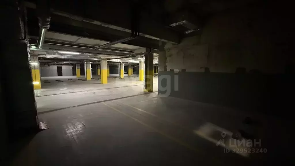 Гараж в Крым, Симферополь Парк Сити жилой комплекс (18 м) - Фото 2