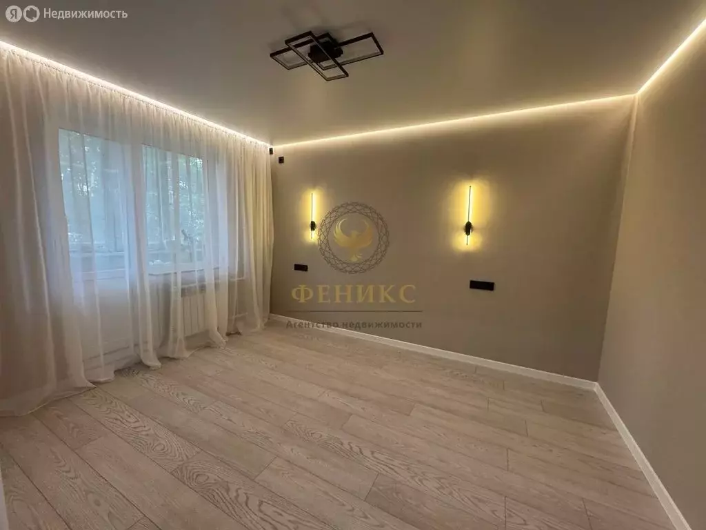 3-комнатная квартира: Белгород, улица Победы, 69 (62 м) - Фото 0