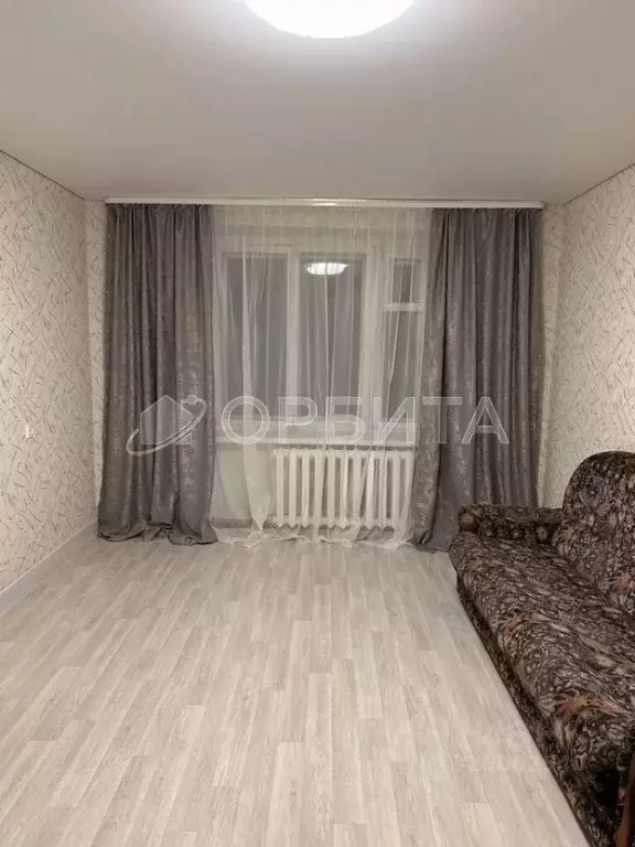 Комната Тюменская область, Тюмень ул. Олега Антонова, 6/2 (18.0 м) - Фото 2