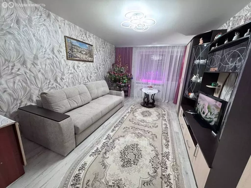 3-комнатная квартира: Вышний Волочёк, Большая Садовая улица, 103/111 ... - Фото 1