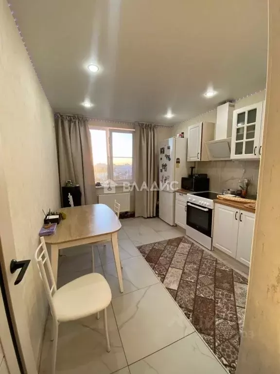 1-к кв. Волгоградская область, Волгоград ул. Расула Гамзатова, 19 ... - Фото 1