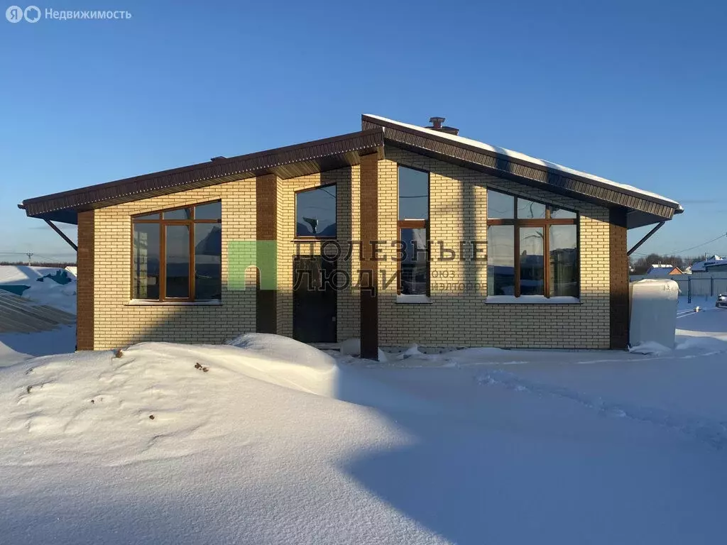 Дом в село Ягул, Дмитриевская улица, 32 (100 м) - Фото 1