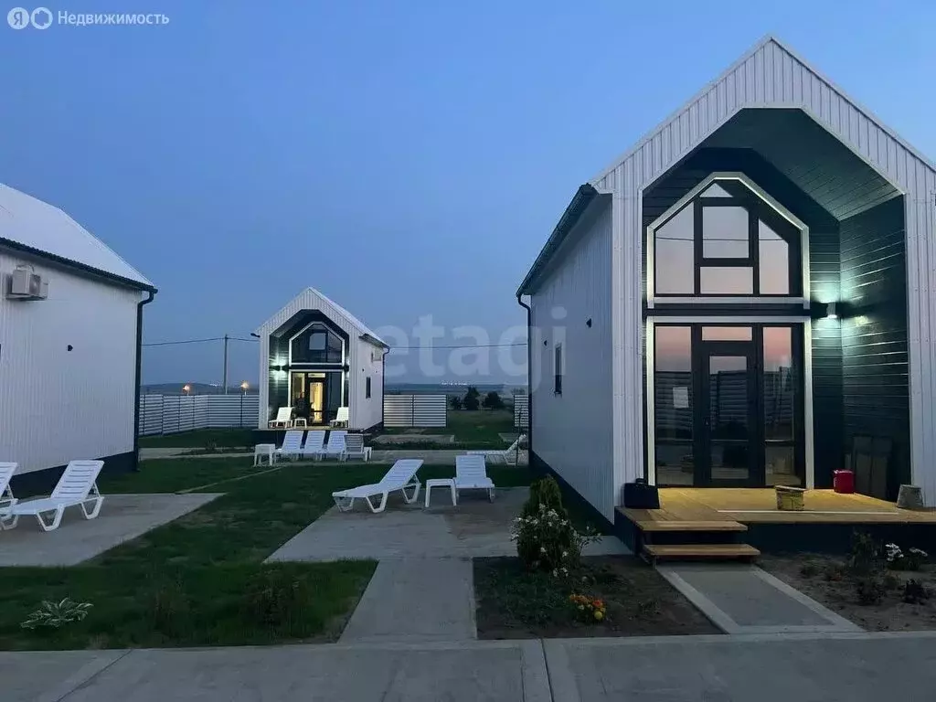 Дом в Голубицкая, Береговая улица (259.2 м) - Фото 1