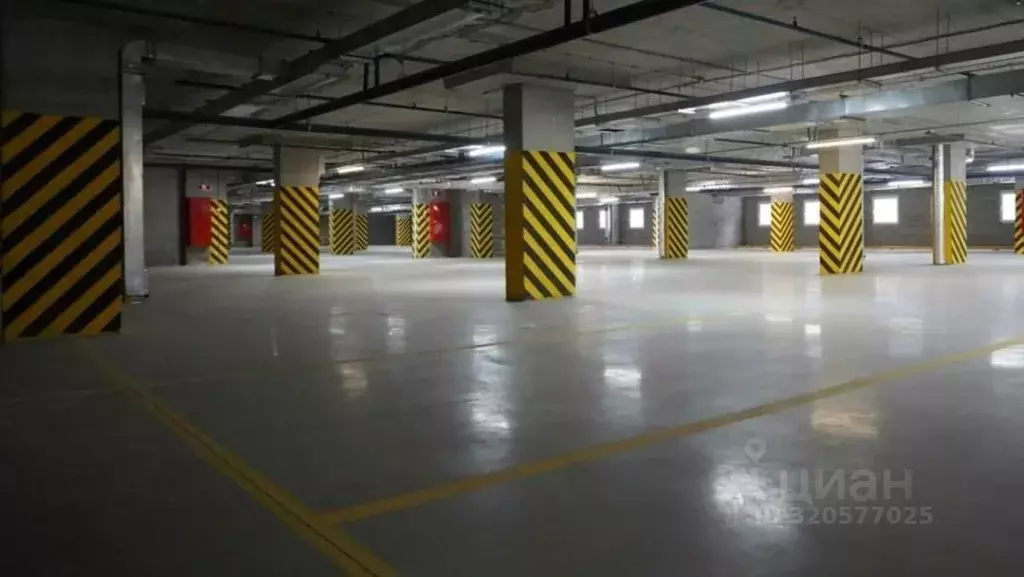 Гараж в Санкт-Петербург ул. Кустодиева, 7к2 (18 м) - Фото 2