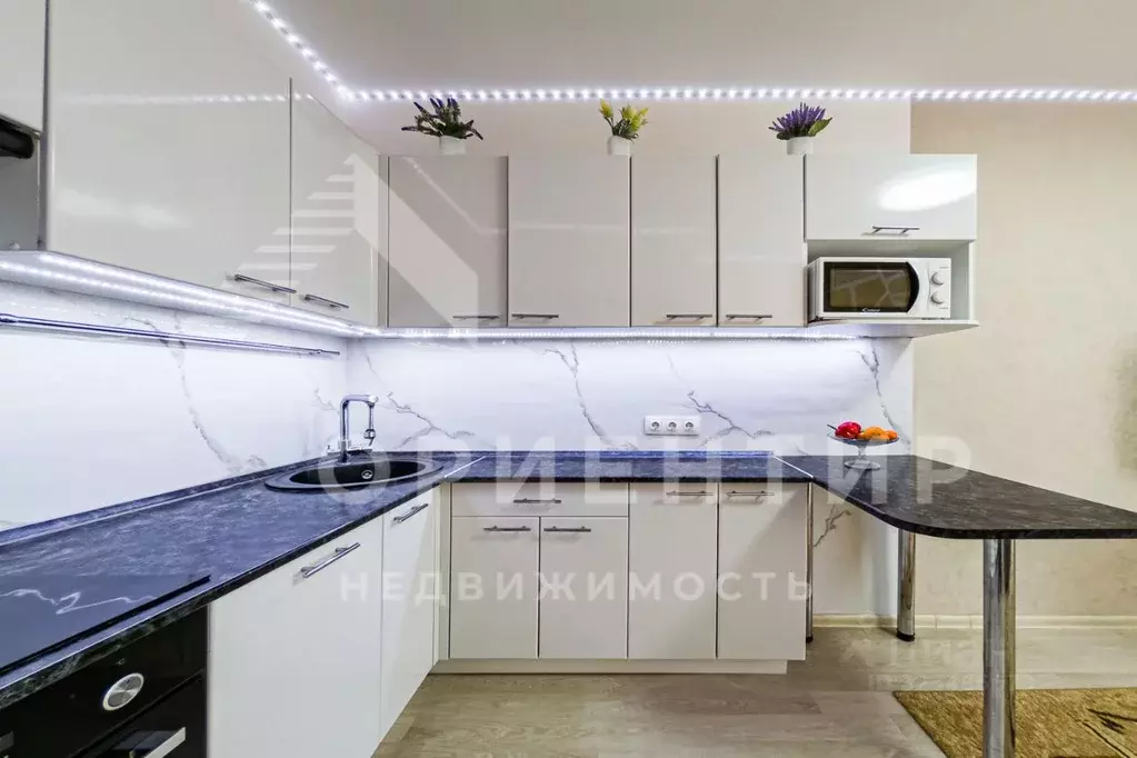 2-к кв. Свердловская область, Екатеринбург ул. Евгения Савкова, 8 ... - Фото 1