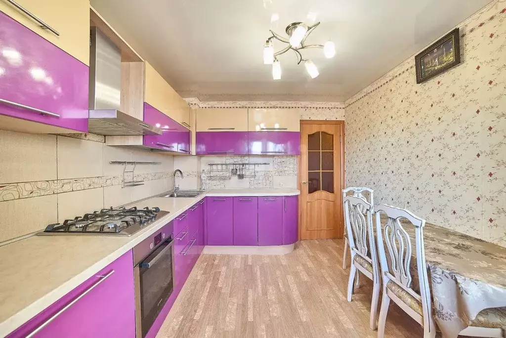 3-к кв. Башкортостан, Стерлитамак ул. Худайбердина, 218а (71.7 м) - Фото 1