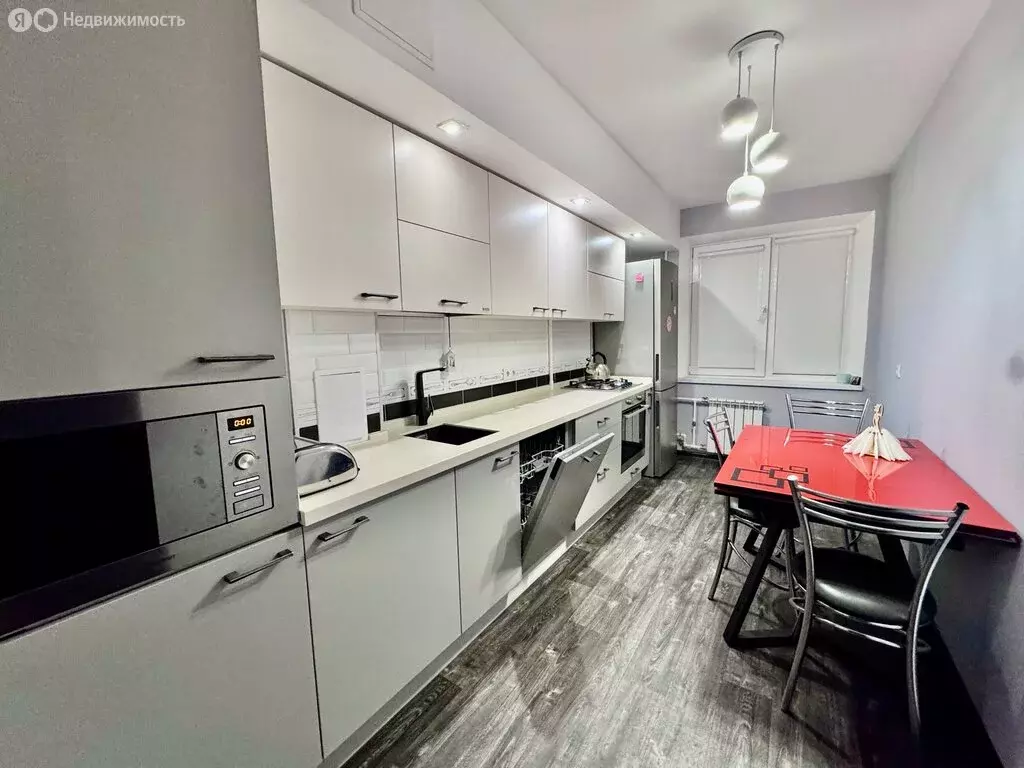 3-комнатная квартира: Волгоград, посёлок Ангарский, улица Тургенева, ... - Фото 1