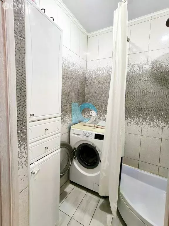 3-комнатная квартира: село Кандры, улица Матросова, 11Б (62.5 м) - Фото 1