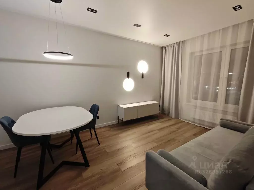 1-к кв. Тюменская область, Тюмень ул. Николая Машарова, 4 (40.0 м) - Фото 1