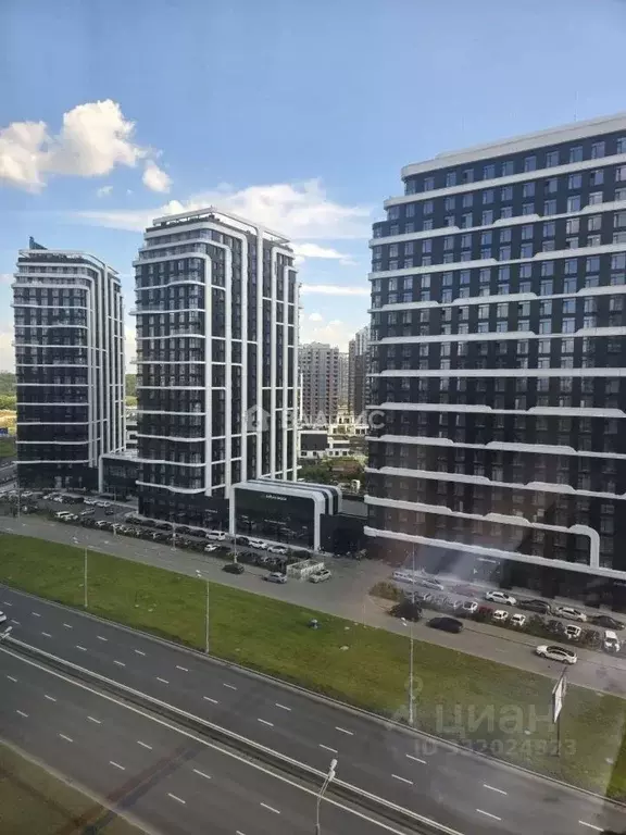 3-к кв. Москва ул. Нижние Мневники, 9 (70.2 м) - Фото 1