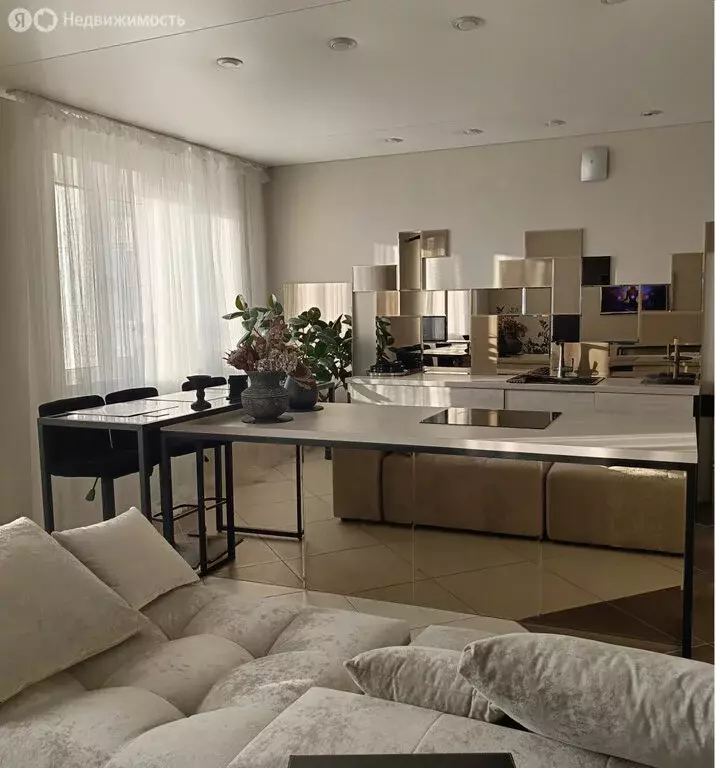 3-комнатная квартира: Орёл, улица Осипенко, 2 (100 м) - Фото 1