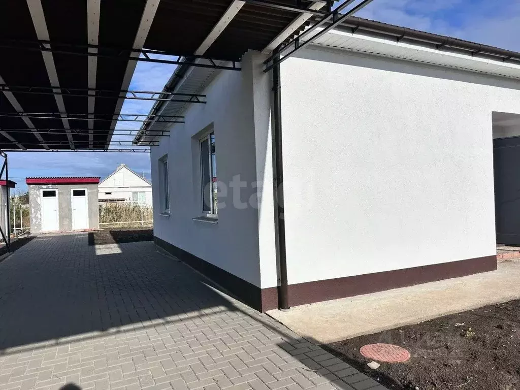 Дом в Краснодарский край, Ейский район, с. Кухаривка ул. Гагарина (89 ... - Фото 1