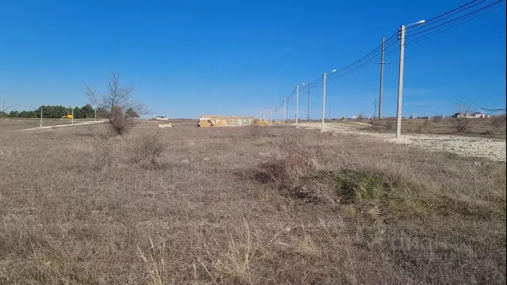 Участок в Крым, Симферопольский район, Чистенское с/пос, с. Левадки  ... - Фото 1