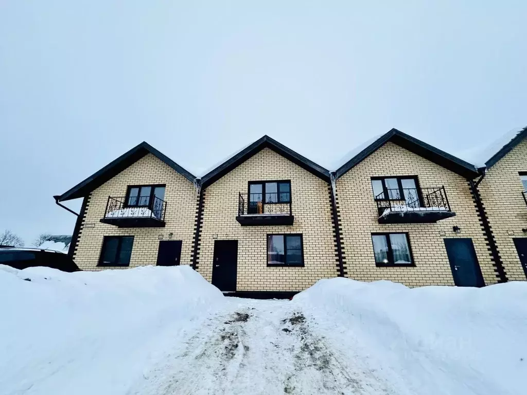 Таунхаус в Калужская область, Совхоз Боровский с/пос, д. Кабицыно ул. ... - Фото 1