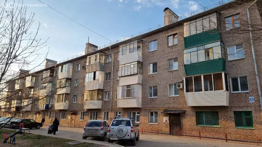 2-комнатная квартира: Октябрьский, улица Фрунзе, 1 (41.9 м) - Фото 1