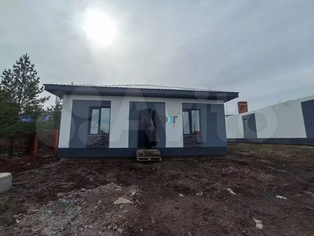 Дом 100 м на участке 6 сот. - Фото 1