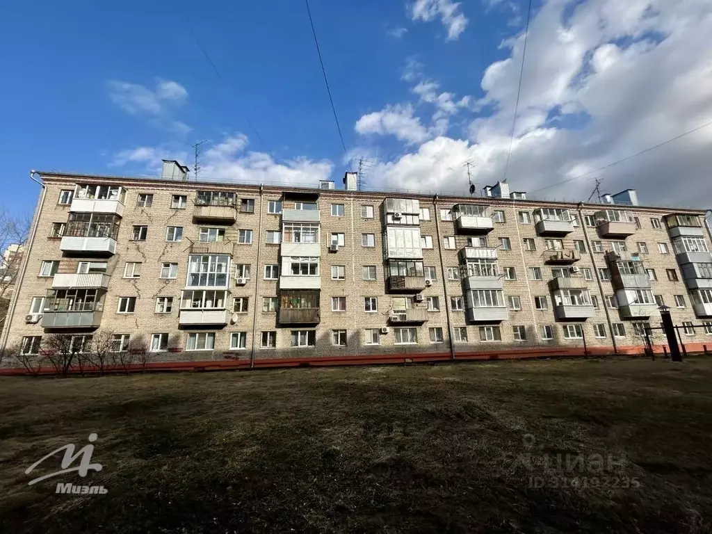 2-к кв. Алтайский край, Барнаул Брестская ул., 6 (30.0 м) - Фото 1