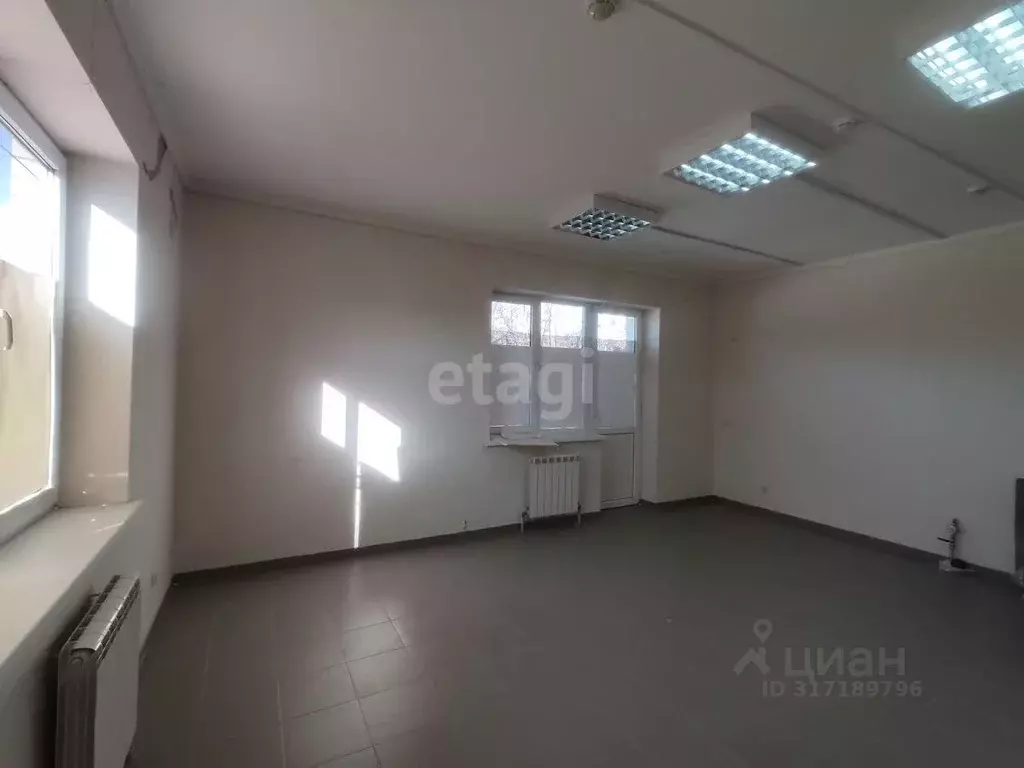 Офис в Краснодарский край, Горячий Ключ ул. Тараника, 15 (24 м) - Фото 1