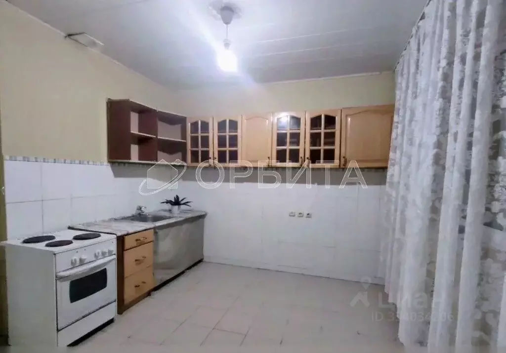 3-к кв. Тюменская область, Тюмень Харьковская ул., 27 (90.5 м) - Фото 1