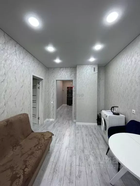 1-к кв. Хакасия, Абакан ул. Генерала Тихонова, 12к2 (35.0 м) - Фото 1