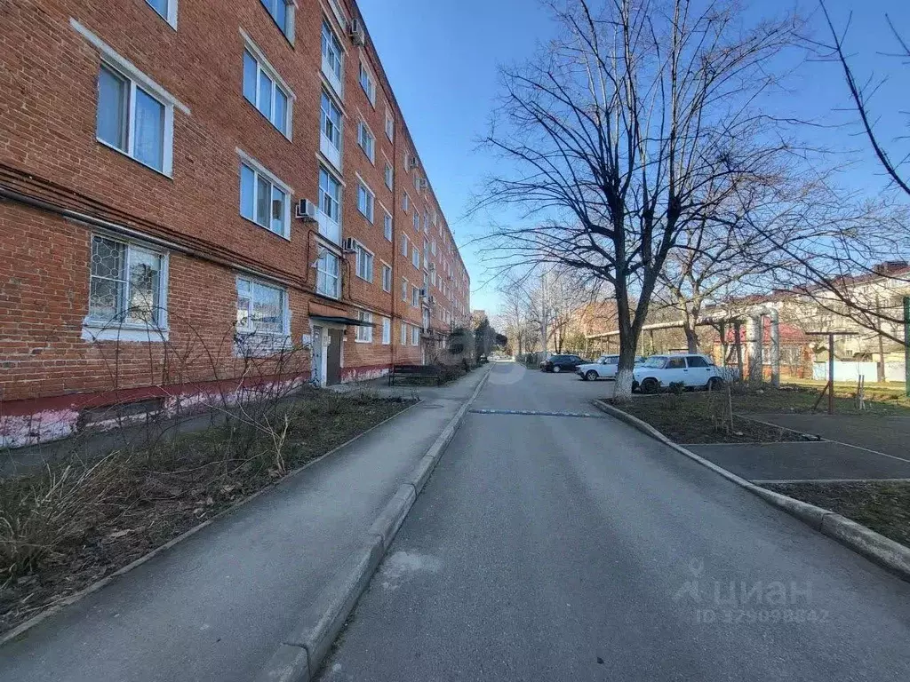 2-к кв. Адыгея, Майкоп ул. Герцена, 98 (50.6 м) - Фото 1