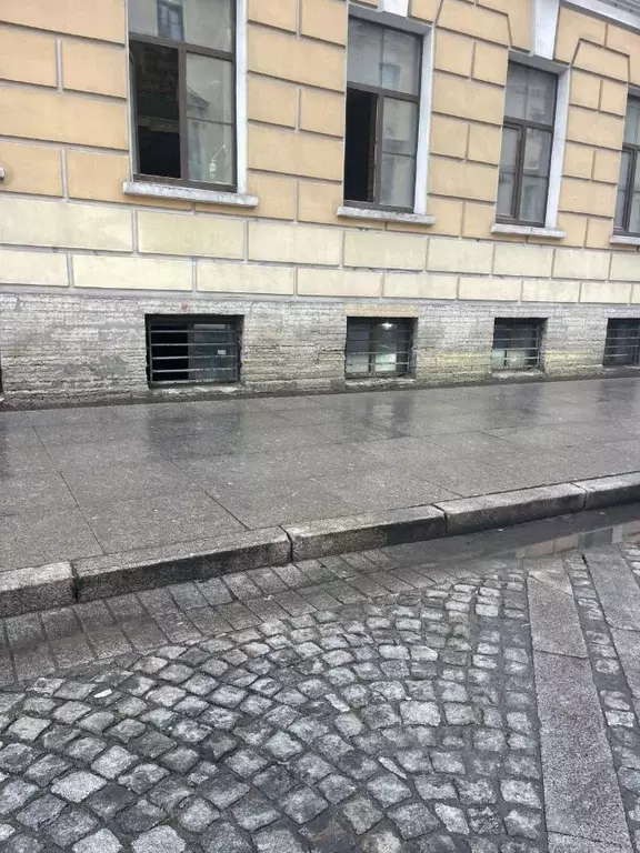 Гараж в Санкт-Петербург Итальянская ул., 4 (21 м) - Фото 1