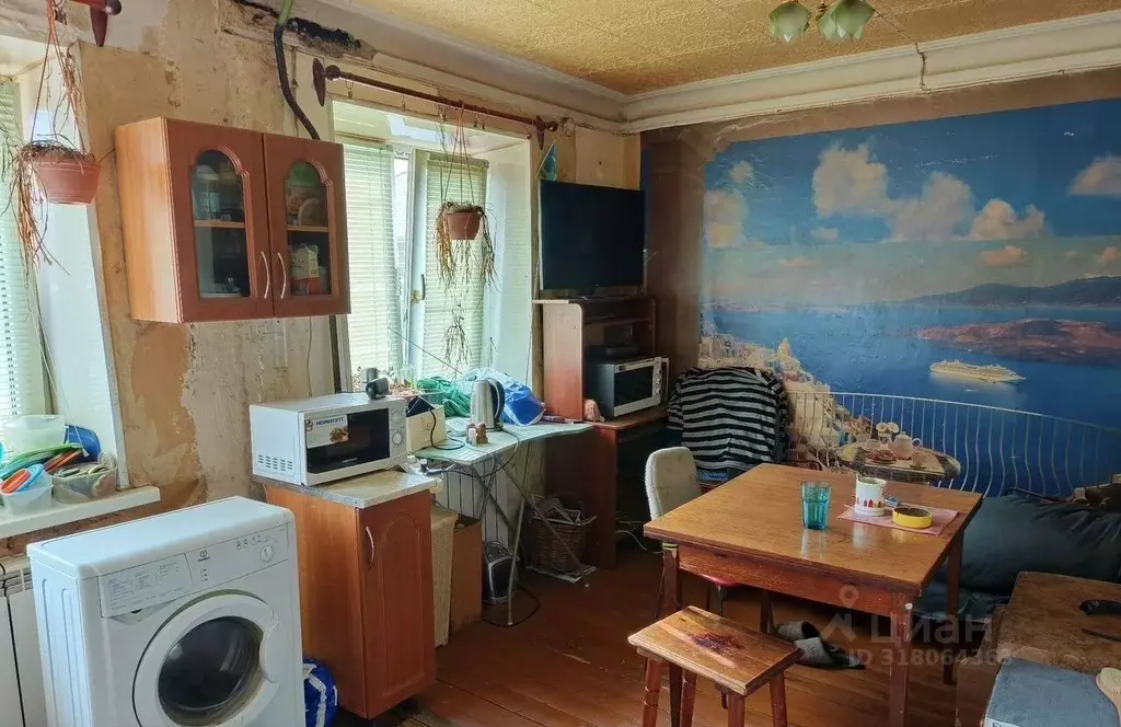 3-к кв. Ленинградская область, Тихвин ул. Коммунаров, 11 (48.0 м) - Фото 0