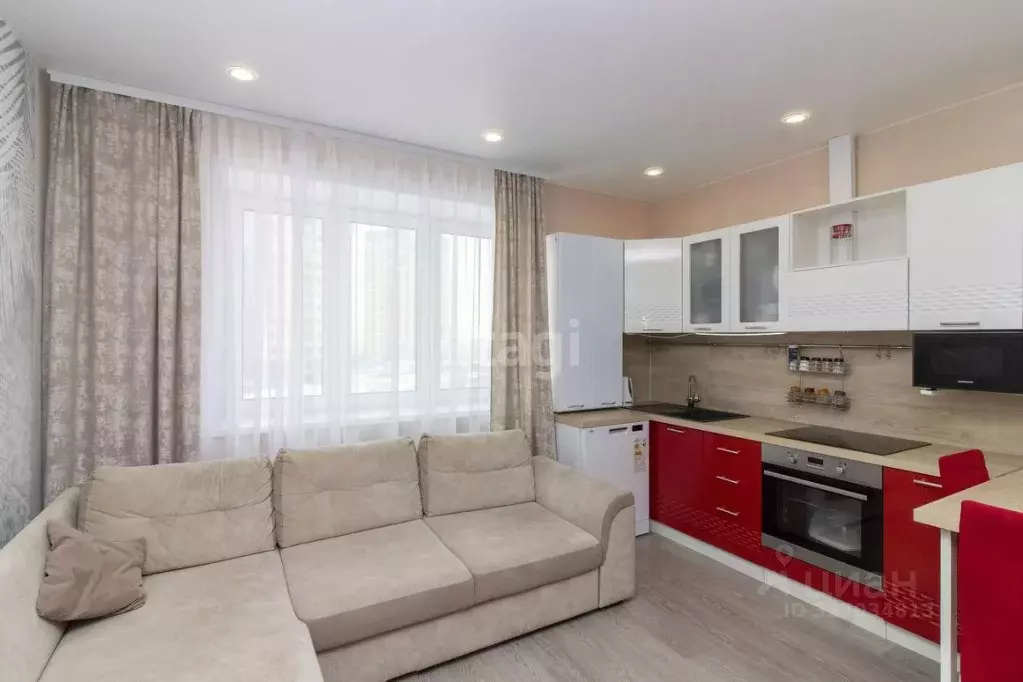 3-к кв. Тюменская область, Тюмень ул. Мельникайте, 36 (78.9 м) - Фото 2