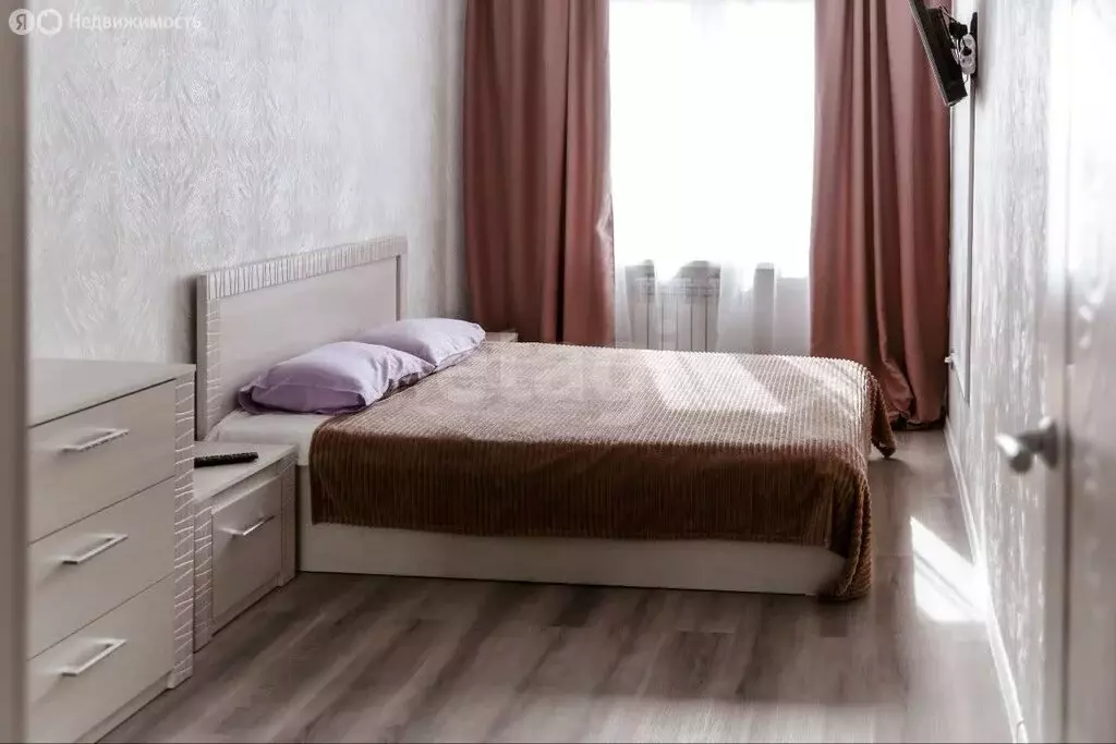 2-комнатная квартира: Петропавловск-Камчатский, улица Кирдищева, 4 (47 ... - Фото 2