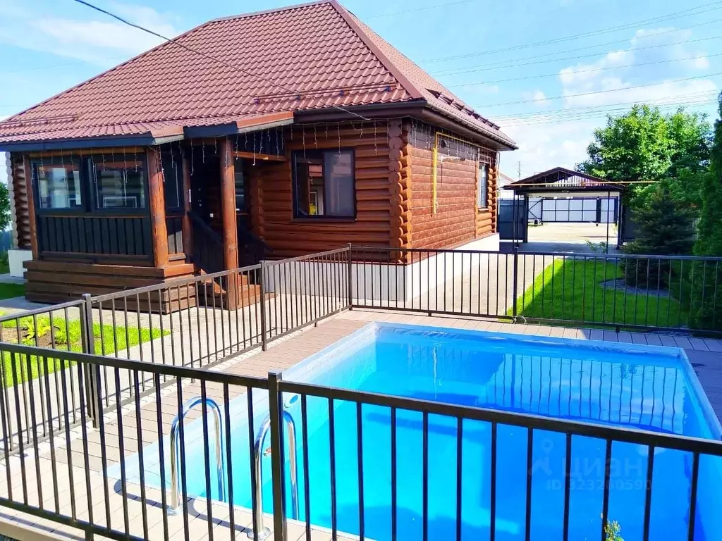 Коттедж в Саратовская область, Энгельсский район, Красноярское ... - Фото 1