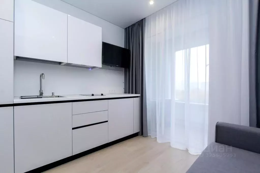 Студия Свердловская область, Екатеринбург ул. Шаумяна, 24 (17.0 м) - Фото 1