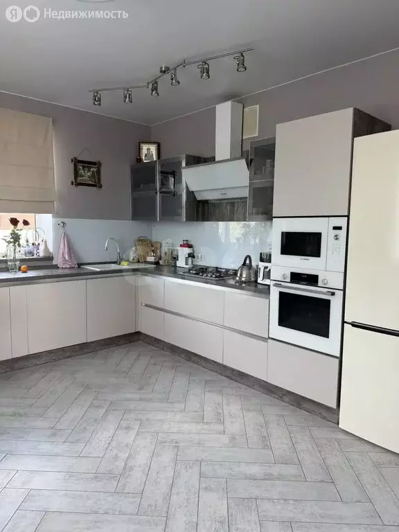 Дом в Воронеж, улица Красный Октябрь (194.8 м) - Фото 2