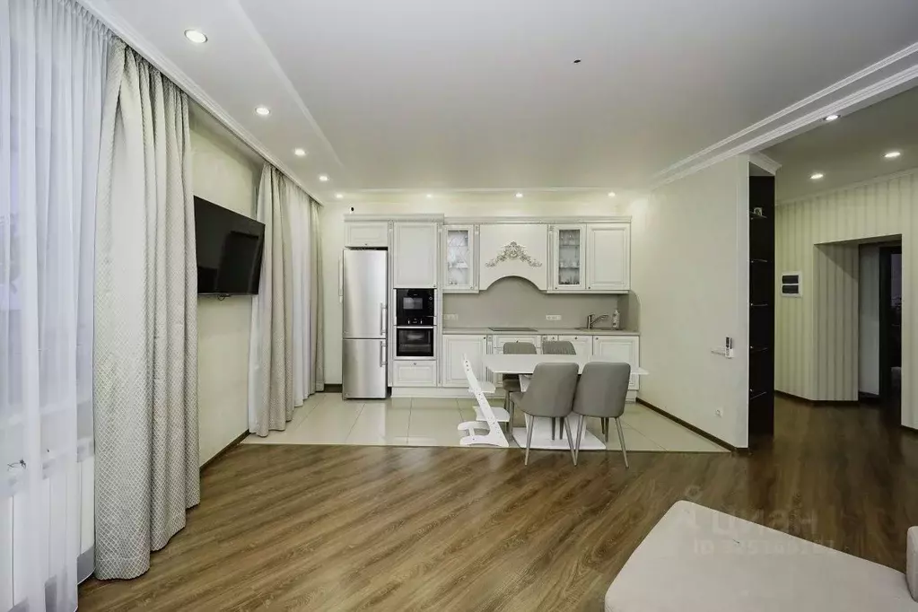 3-к кв. Омская область, Омск ул. Красный Путь, 105к4 (78.3 м) - Фото 1