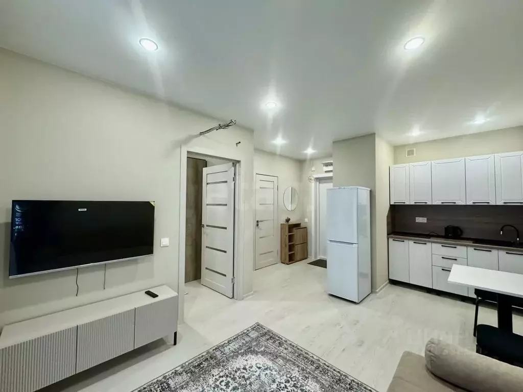 1-к кв. Тюменская область, Тюмень Полевая ул., 117к8 (36.0 м) - Фото 1