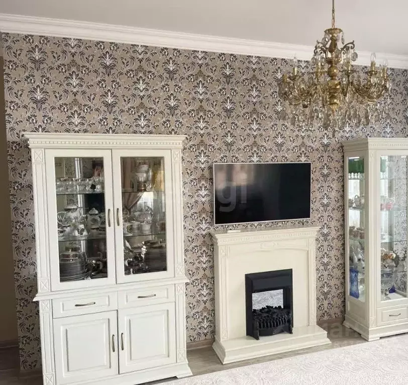 3-к кв. Ставропольский край, Кисловодск просп. Дзержинского (85.0 м) - Фото 1