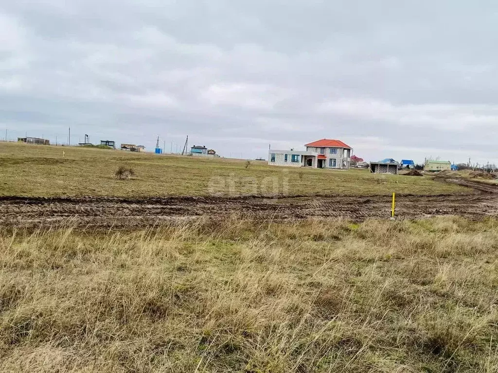 Участок в Крым, Черноморский район, Оленевское с/пос, с. Оленевка  ... - Фото 1