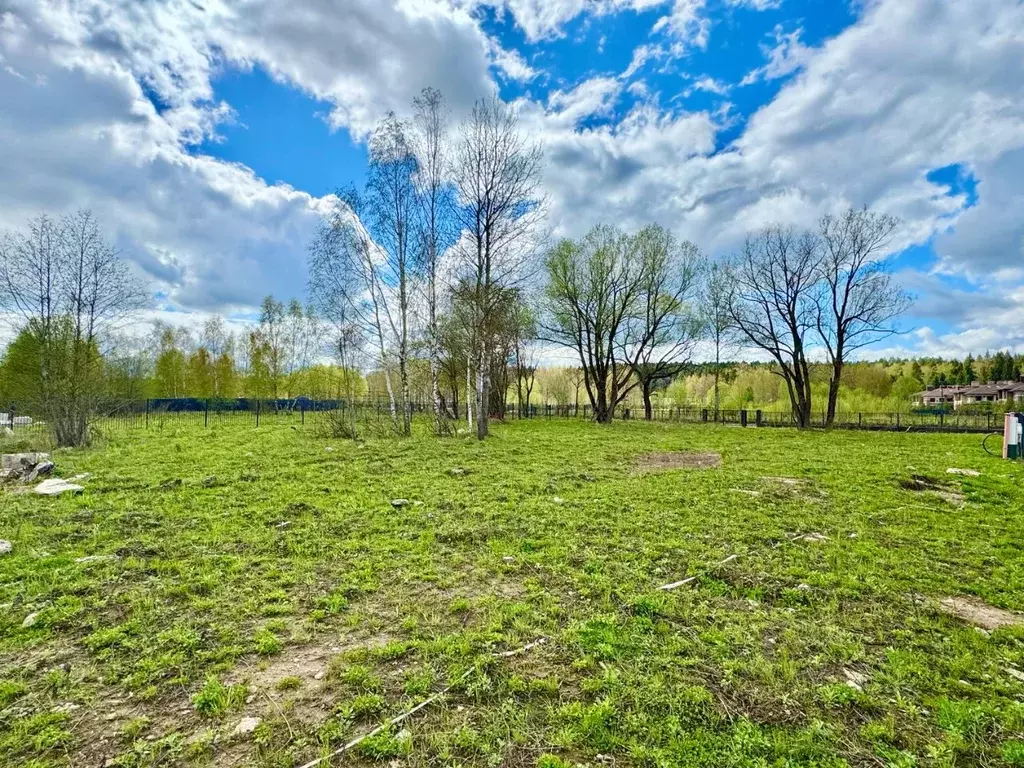 Участок в Московская область, Красногорск городской округ, д. ... - Фото 1