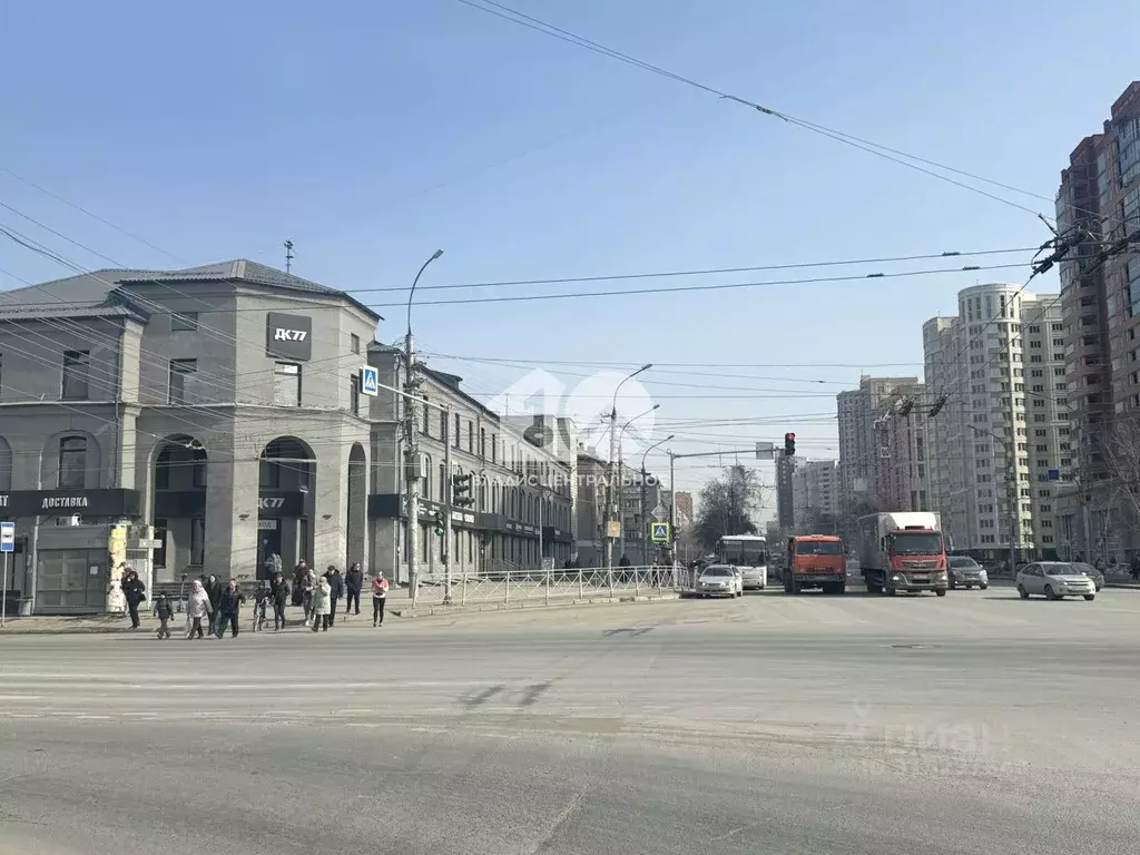Торговая площадь в Новосибирская область, Новосибирск ул. Дуси ... - Фото 1