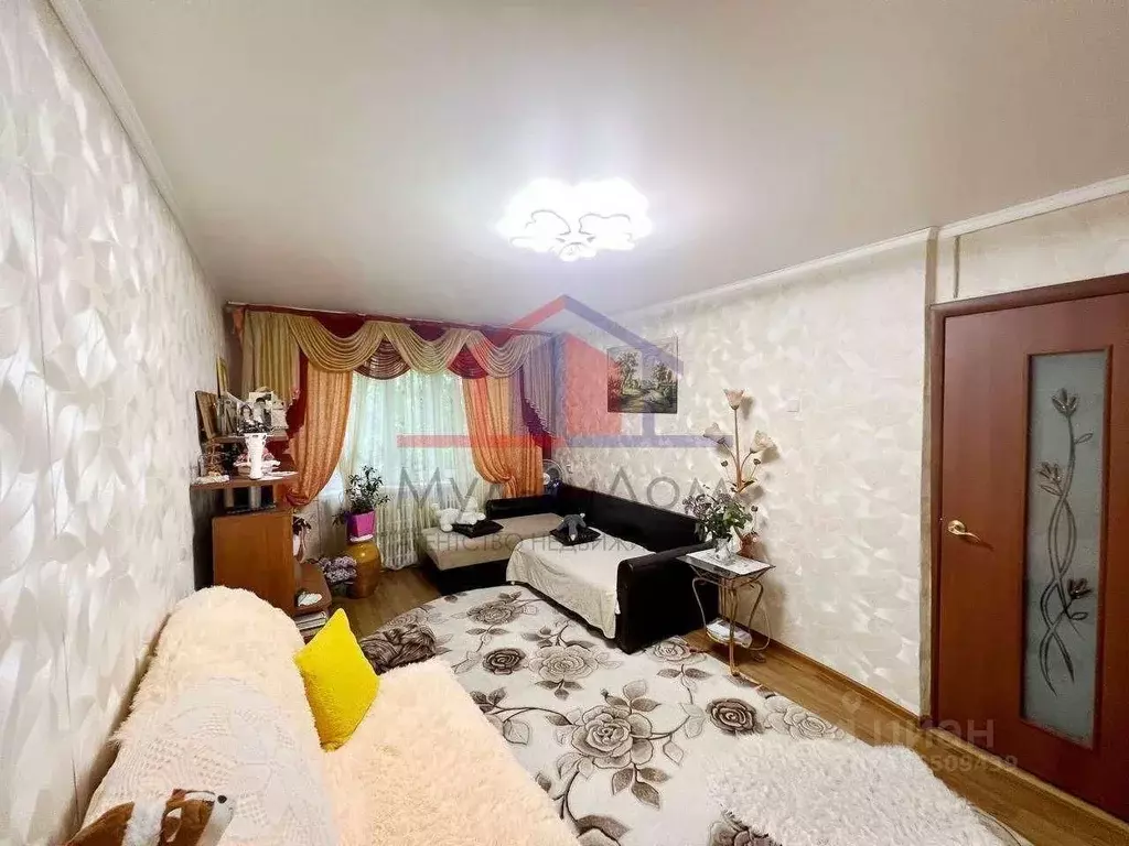 2-к кв. Белгородская область, Старый Оскол Жукова мкр, 45 (52.0 м) - Фото 0