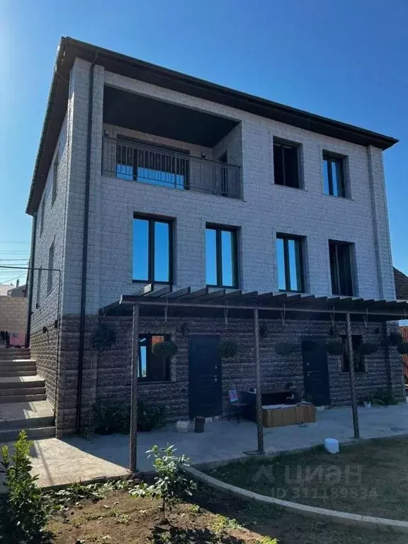 Дом в Севастополь ул. Черноморская (238 м) - Фото 1