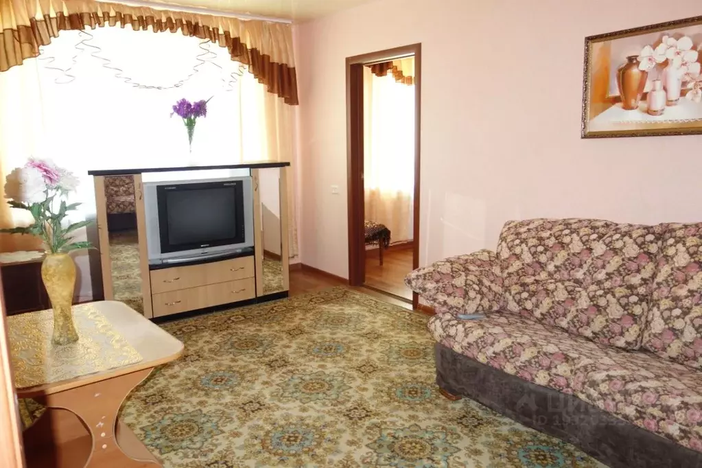 3-к кв. Курганская область, Курган ул. Анфиногенова, 100 (65.0 м) - Фото 1