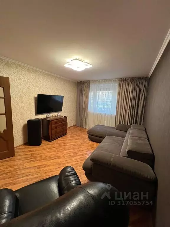3-к кв. Московская область, Красногорск городской округ, Нахабино пгт ... - Фото 0