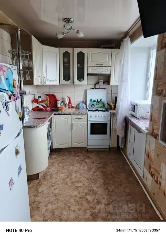 3-к кв. Омская область, Омск просп. Мира, 84А (62.0 м) - Фото 1