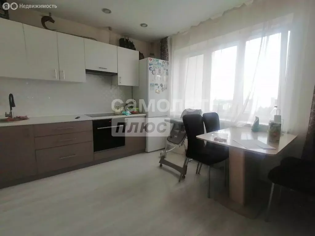 3-комнатная квартира: Иваново, улица Парижской Коммуны, 41 (80 м) - Фото 0