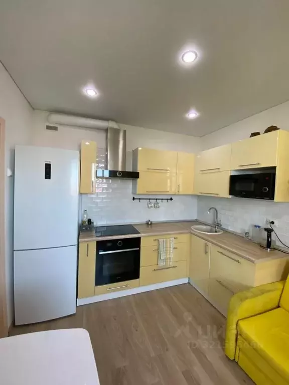 1-к кв. Курганская область, Курган Заозерный жилрайон, 16-й мкр, 2 ... - Фото 1